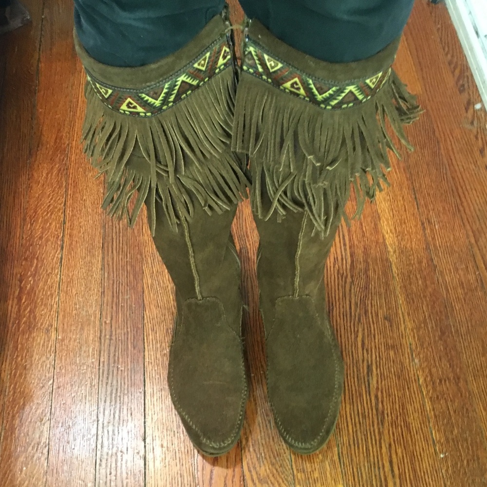 Minnetonka boots sz.9